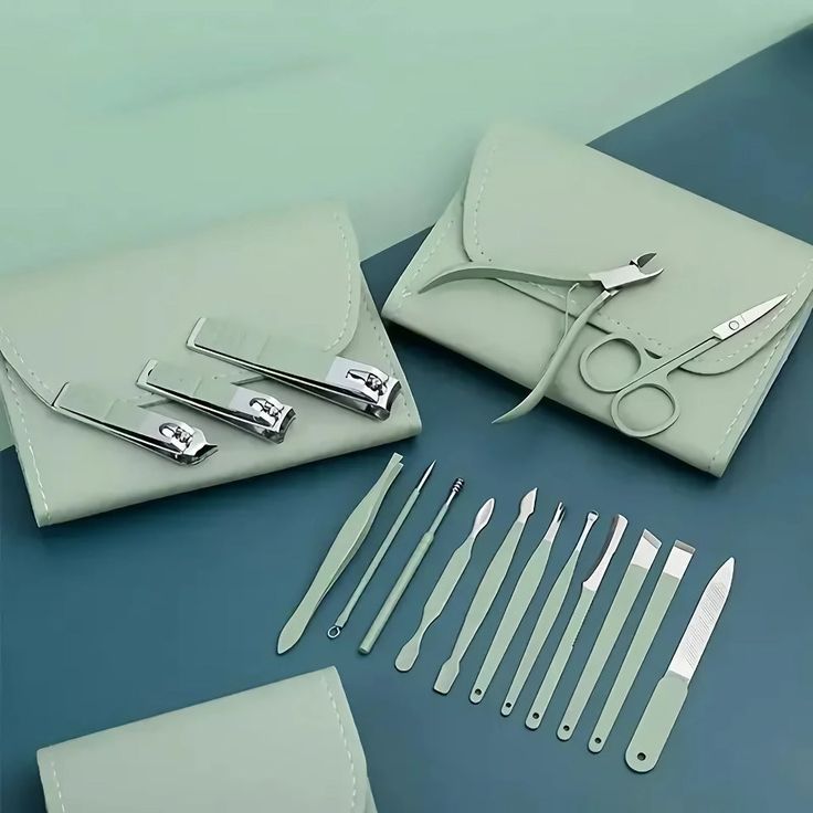 16 Pieces Nail Kit
